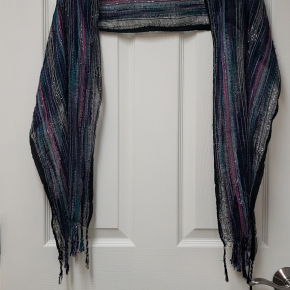Scarf - Picture 2 of 4